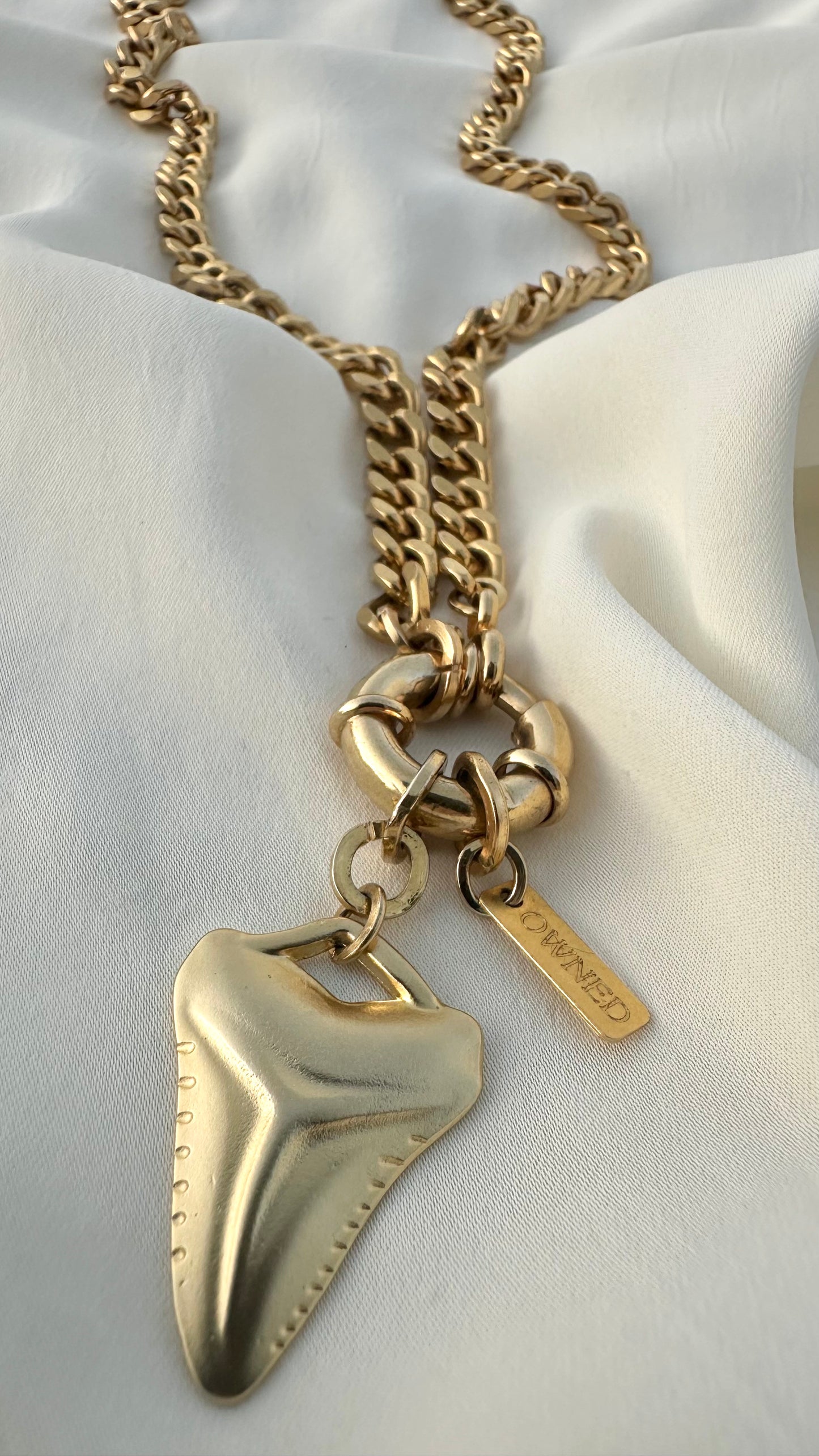 שרשרת GOLD SHARK