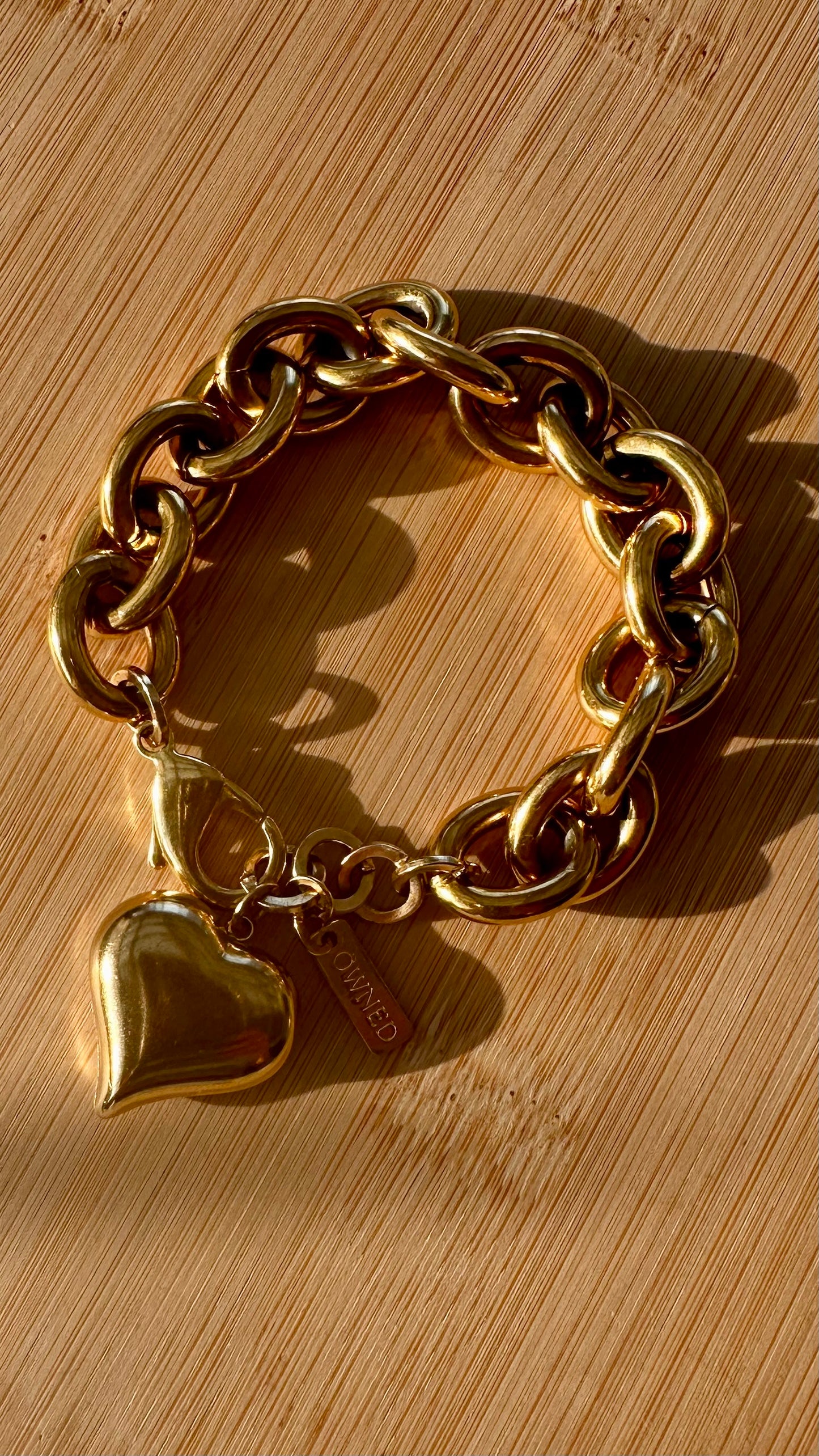 צמיד LUXE HEART CUFF